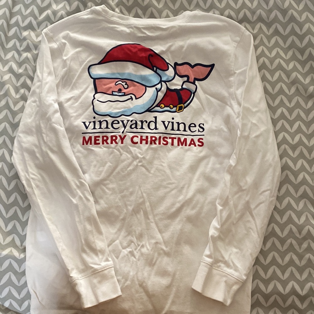 Kids Vineyard Vines Santa long sleeved top.